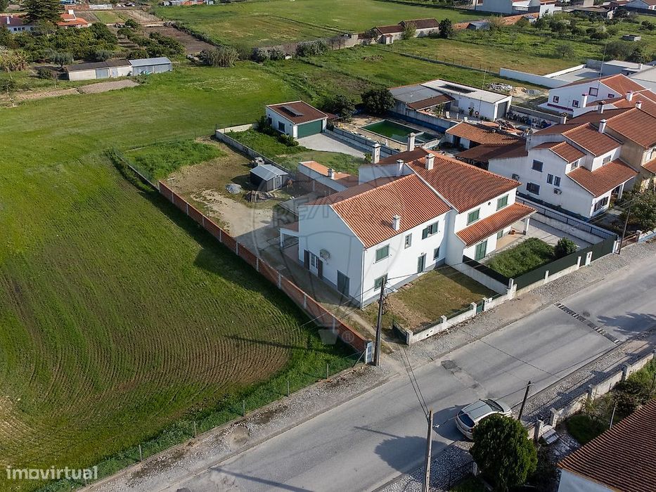Moradia T4 para venda