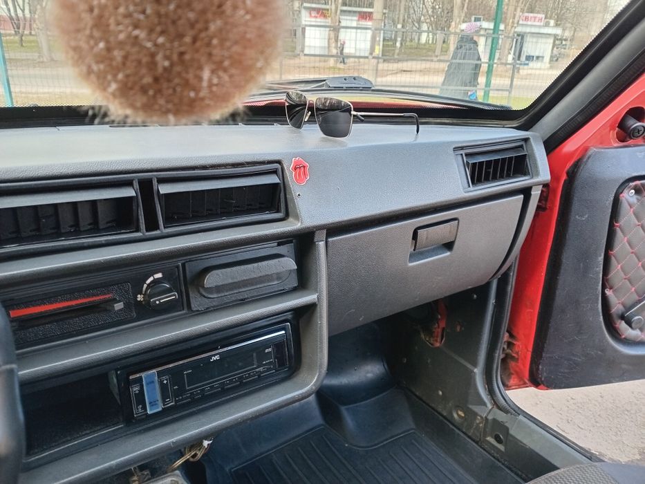 Продам таврію 1102