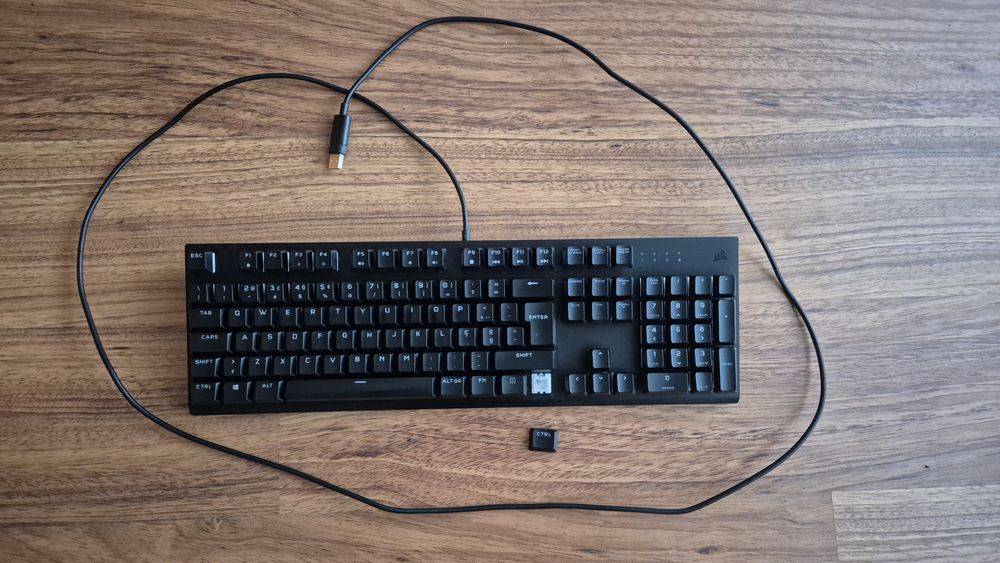 Teclado Corsair K60 RGB PRO