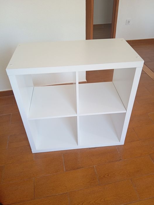 2  Armário em módulos branco 25 cada.