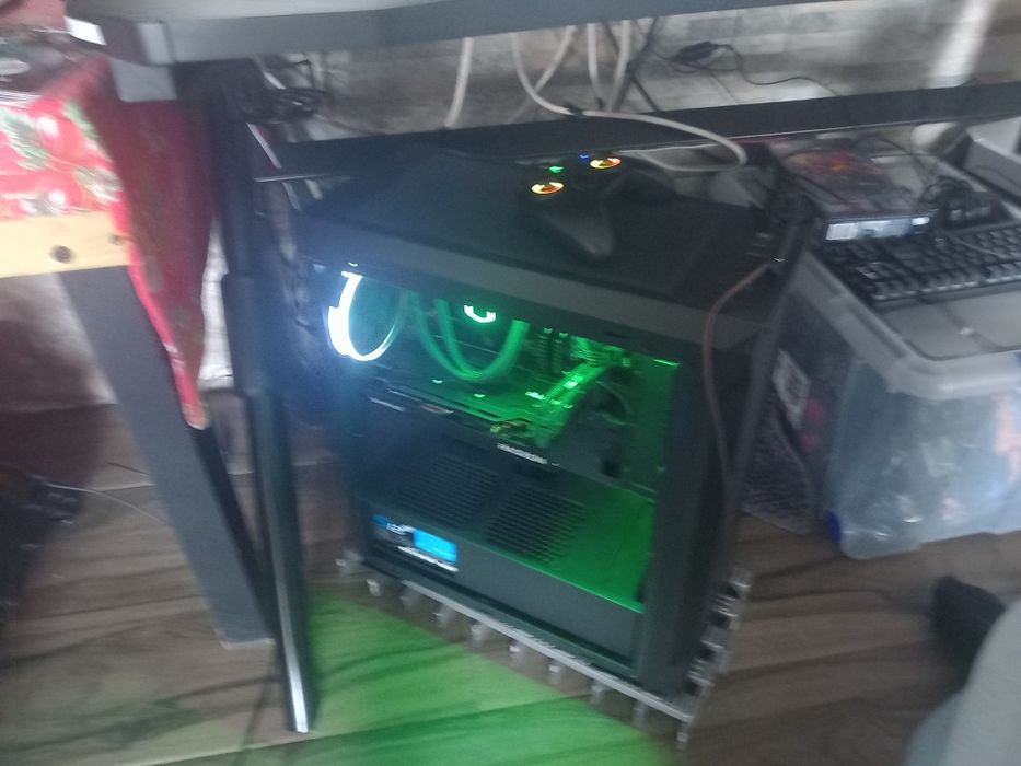 Pc gamer com rx6700xt