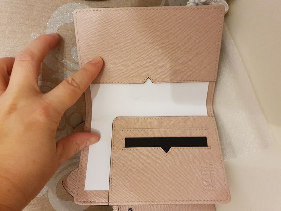 кошелек,гаманець та чохол для документів Karl Lagerfild