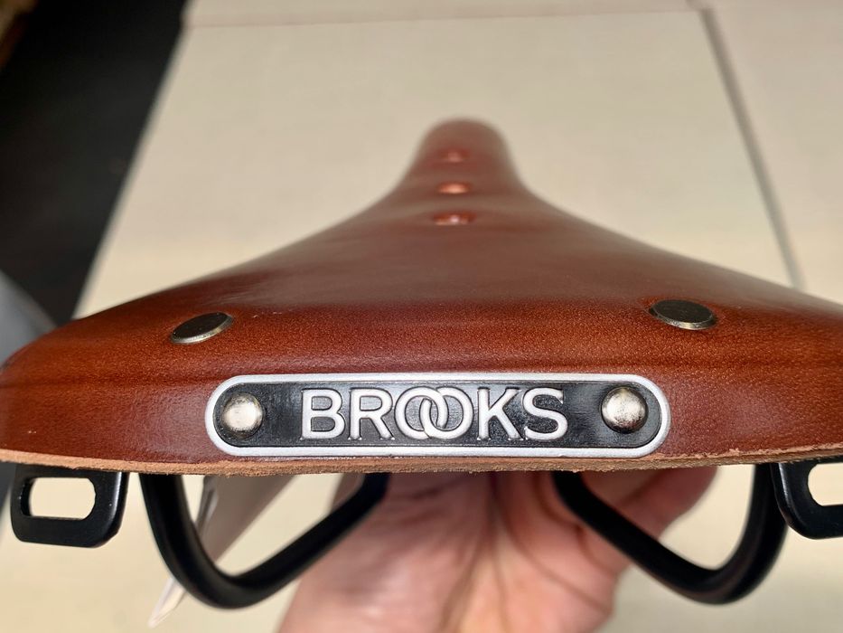 Selim Brooks B17 novo por estrear