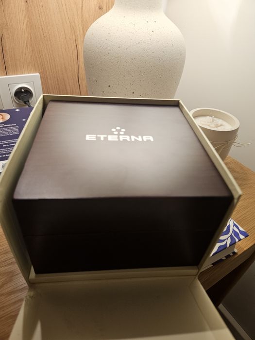 Eterna Kontiki Date.