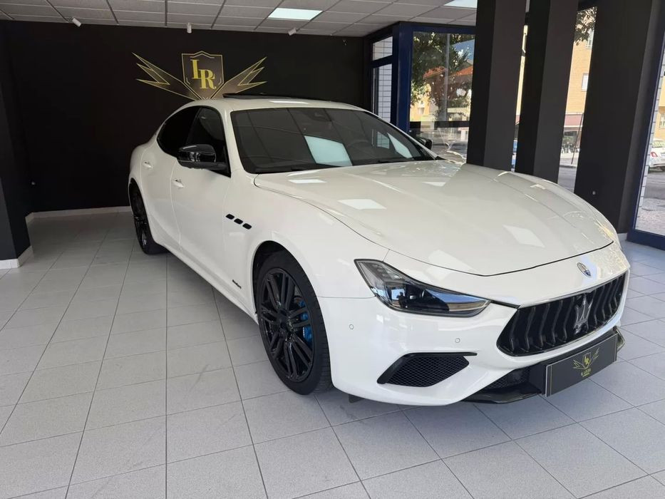 Maserati Ghibli GT Hybrid