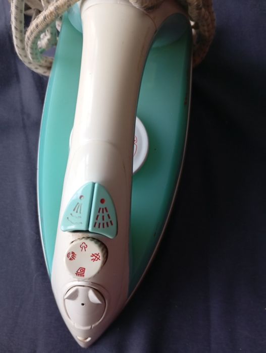 Продам праску Moulinex