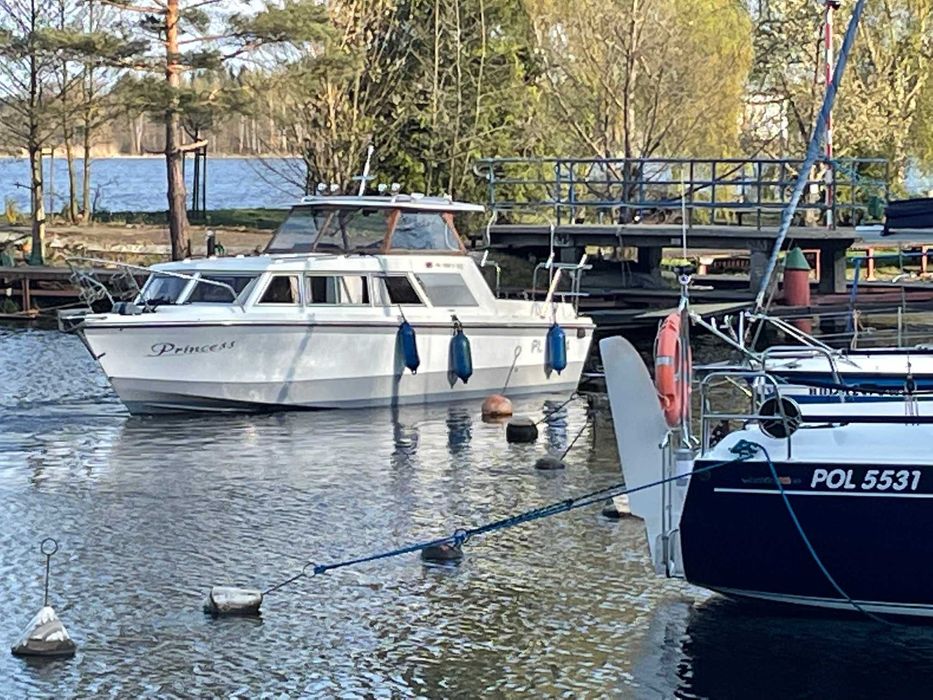 JACHT Motorowy Pilgrim 25