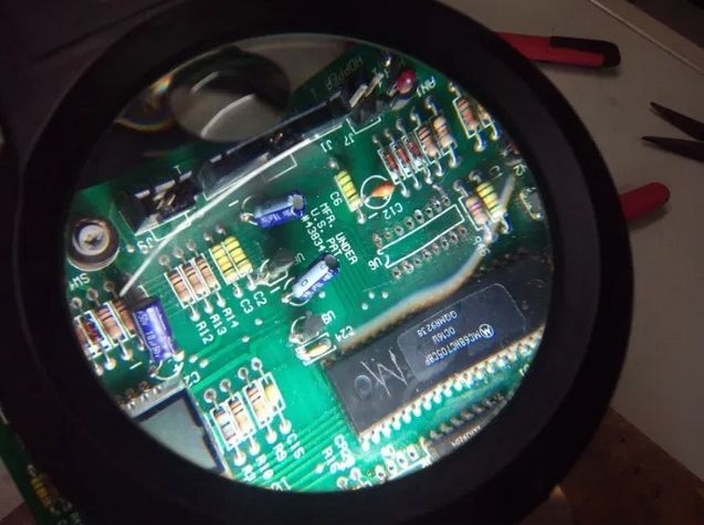 Técnico- Electrónica Reparação de TVs e consolas