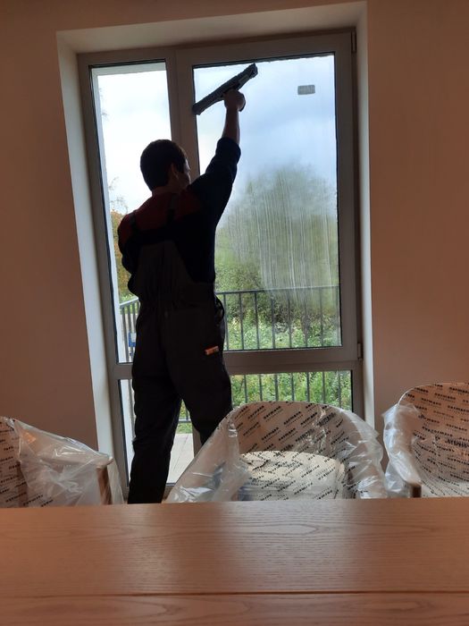 Професійний клінінг/хімчистка на дому/видалення запахів/вивіз сміття