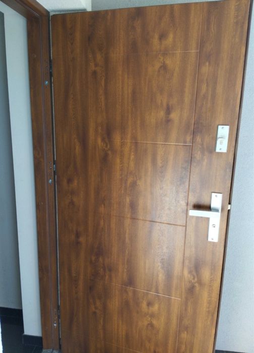 Drzwi zewnetrzne  Wiked wejsciowe 90 prawe