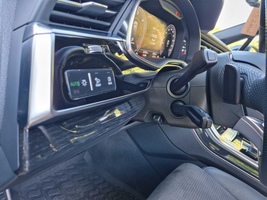 AUDI Q7  50 TDI 2019 r  7- osobowa , webasto aplikacja Audi connect