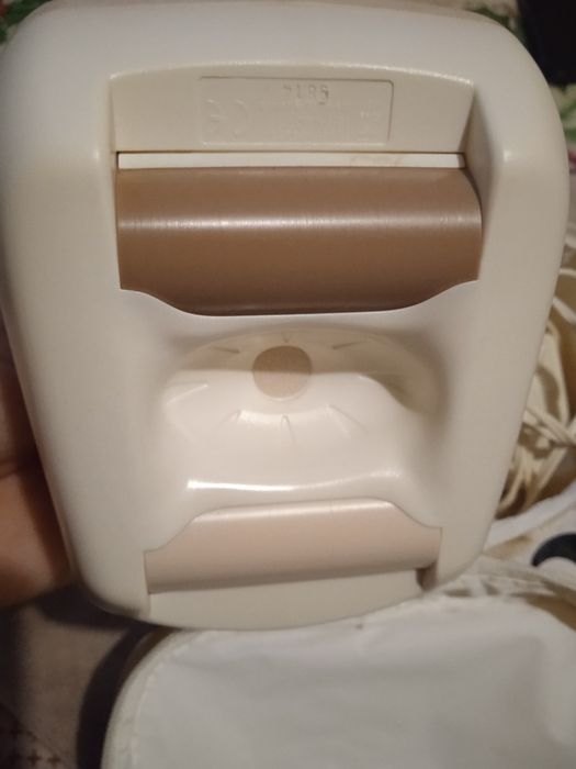 Massagador corporal com estojo e carregador