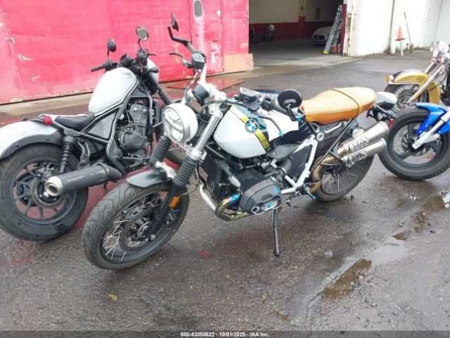 Bmw R nine  T scrambler 2023