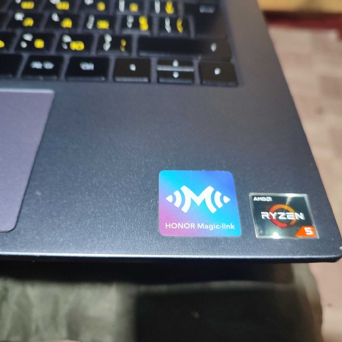Ноутбук 14" Huawei  AMD Ryzen 5 3500U RAM 8GB SSD 256GB 10час батарея