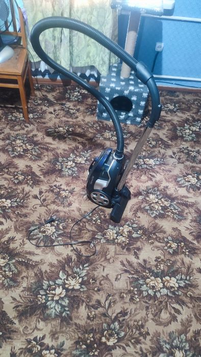 Пилосос контейнерний Henschll XN19-87 Violet колбовий 4L без мішка (30