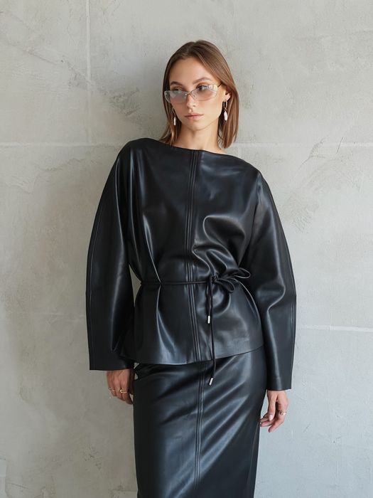 Новий костюм Українського бренда з еко шкіри