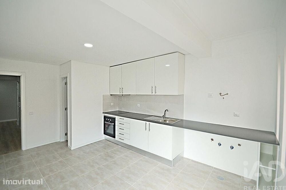 Apartamento T3 em Amora de 97,00 m2