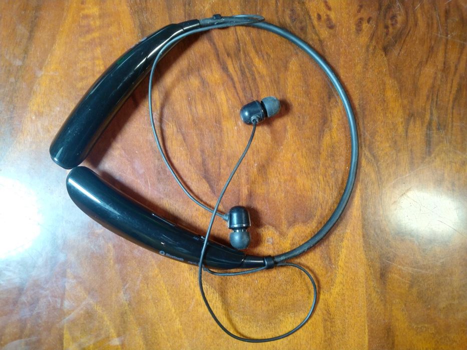 Стерео Bluetooth гарнитура LG Tone HBS-730 / 750