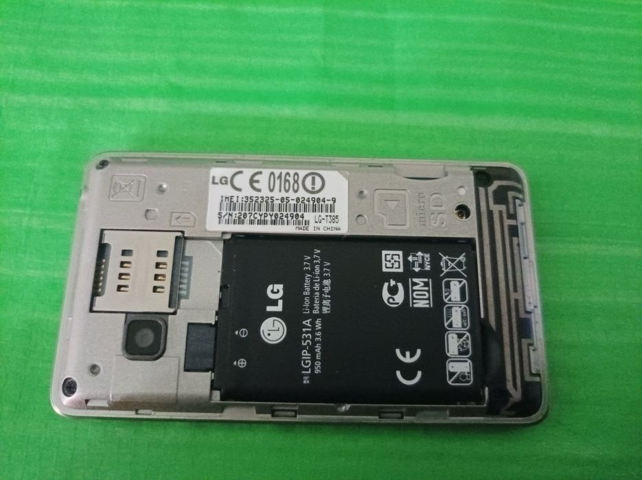 Телефон сенсорный LG-T385