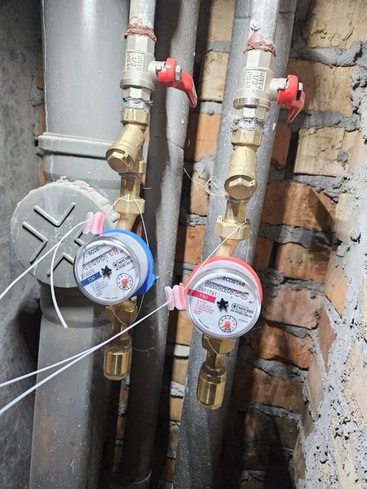 Продажа б/к 5 к.дворівневої кв. 175,5 кв.м. по вул. А.Ахматової, 13-Д