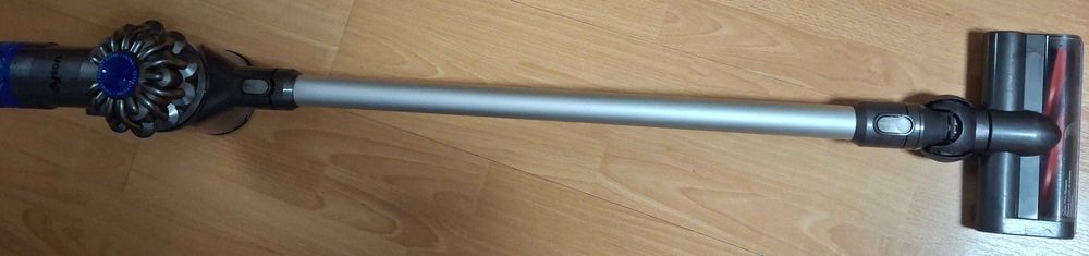 Odkurzacz Dyson V6, zestaw + 3 akumulatory