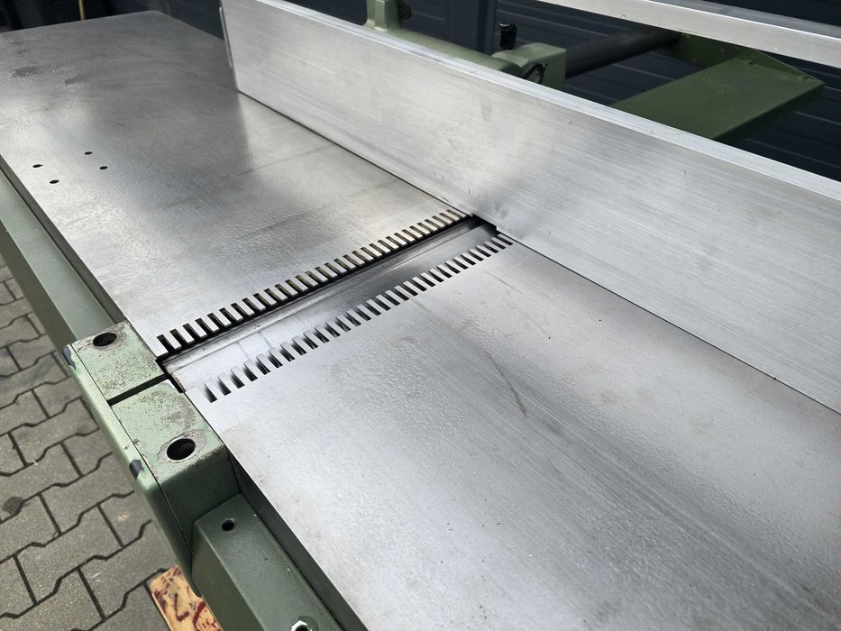 Wyrówniarka SAC FS 530 4noże