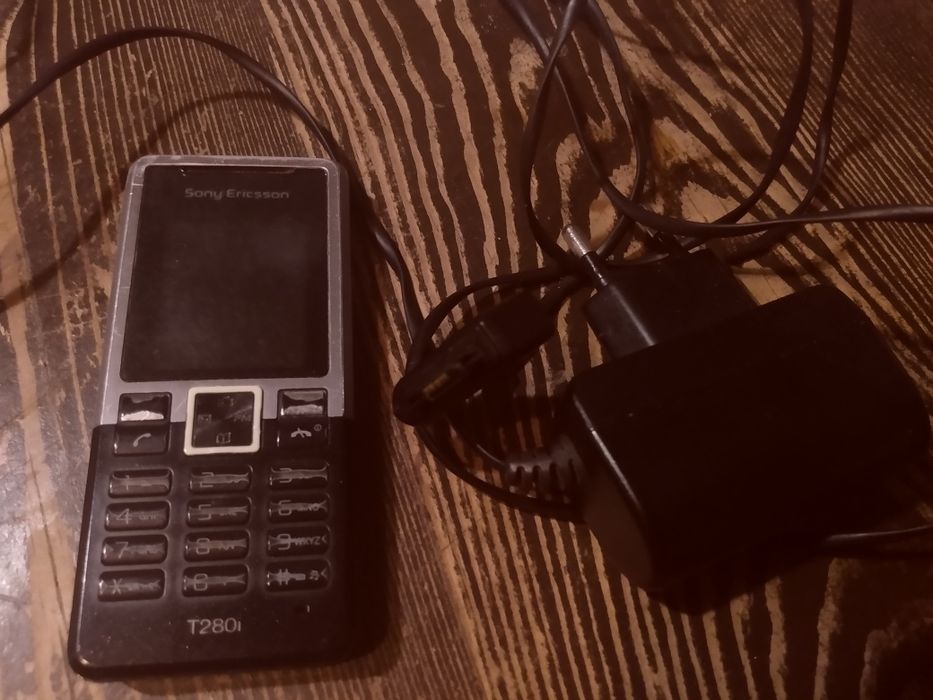 Sonny Ericsson T208i Black.