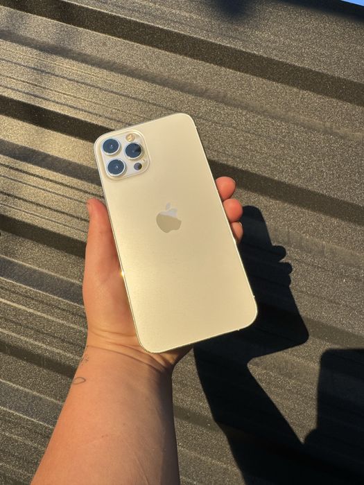 Продам iPhone 12 Pro Max 256GB Silver