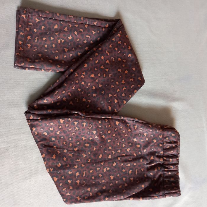 Legginsy brązowe w panterkę - M