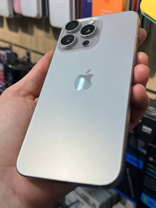 iPhone 15 Pro Max 256Gb eSIM Natural titanium