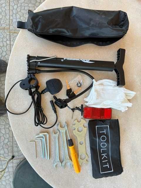 Bicicleta Elétrica eMOKO C93