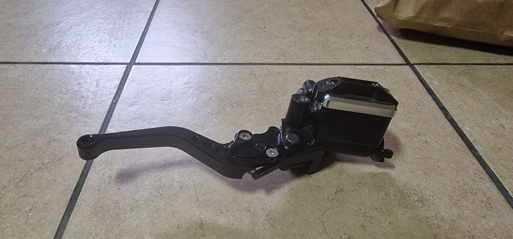 Manetes mota universal