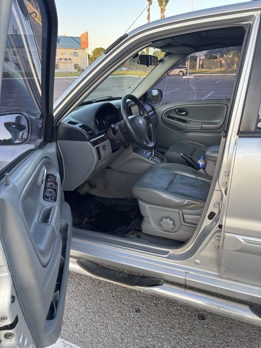 Suzuki Grand Vitara, 2003, 2,7 газ/бензин, 330 т.км