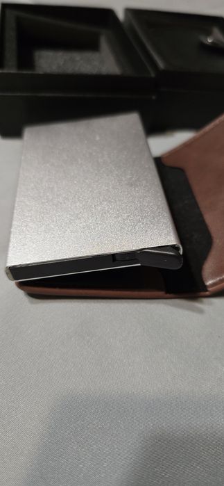 Кардхолдер (или картхолдер) / Credit Card Holder.