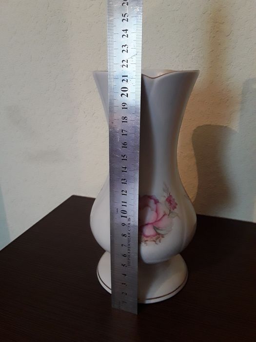 Вазон для квітів .