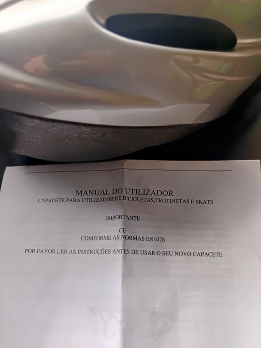 Capacete Novo (bicicletas, trotinetes e skates)