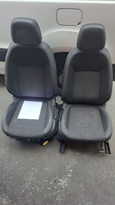OPEL ASTRA K BANCOS FRENTE