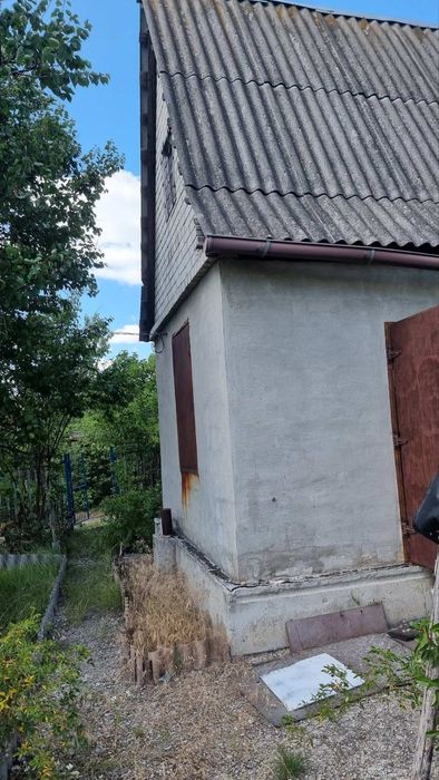 Продам дачу район Хлебазавода 5 и "Днепрострой 2"