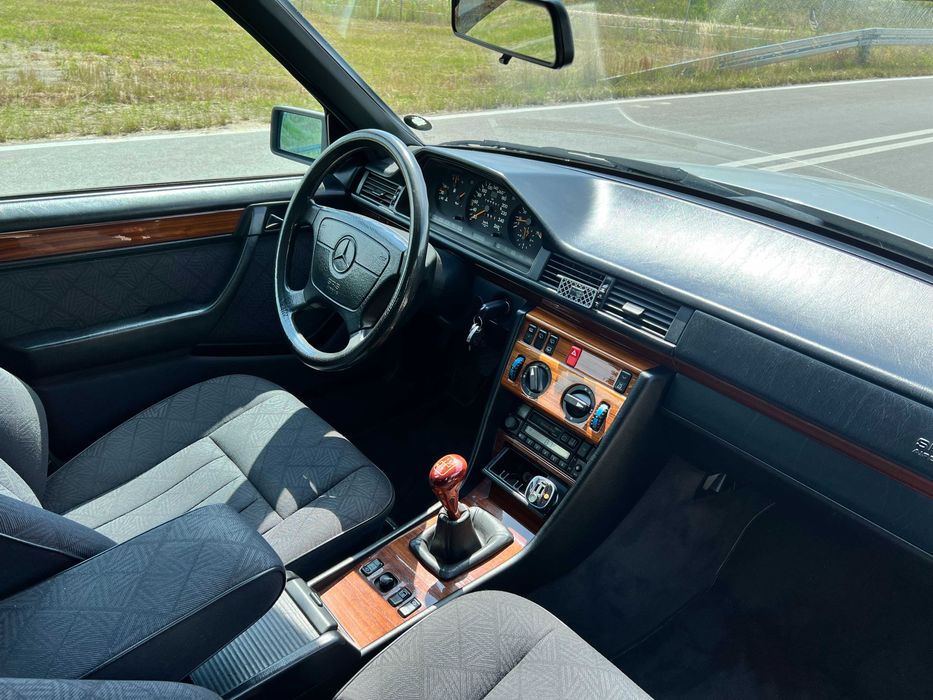 Mercedes-Benz Klasa E 280 T