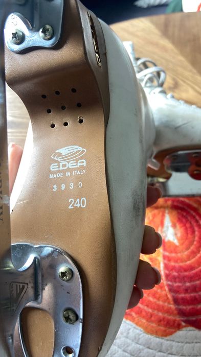 Sprzedam łyżwy rozmiar 35-36 Edea Overture 24.0 z płożą Ultima Mark IV