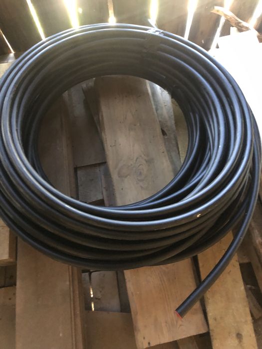 Rura plastikowa  o sredicy 25x2.3mm