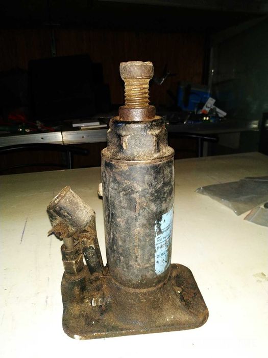 Домкрат 5 тонн, советский