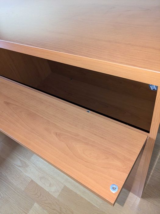 Móvel para arrumação.