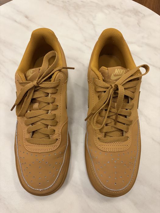 Sapatilhas Nike Air Force 1 '07 Wheat / Flax (tom caramelo)