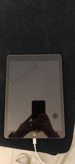 Tablet Apple iPad 9 Gen. 64GB Srebrny + Apple pencil
