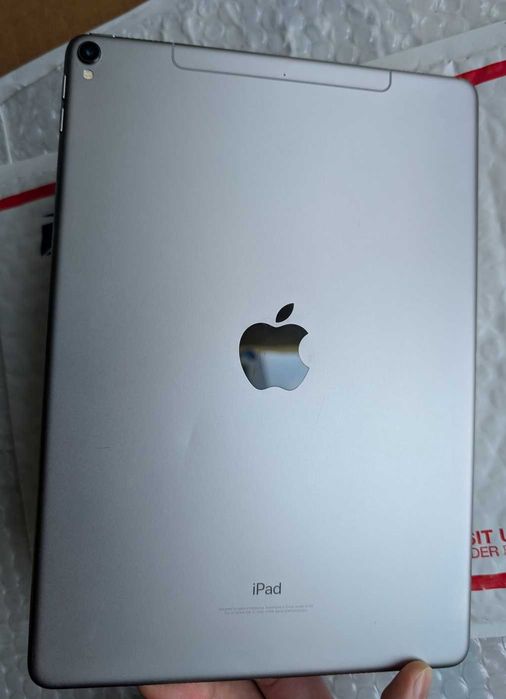 120 Hz 4 динаміки акб 90% Apple iPad Pro 10.5" 64 gb LTE без обмежень та ремонтів + чохол