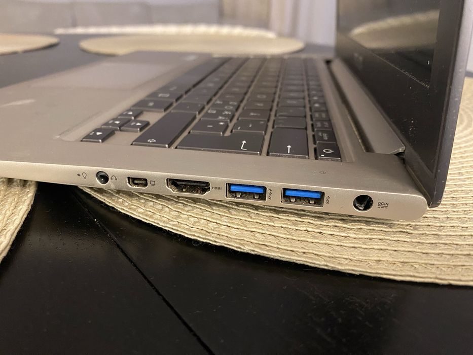 Laptop ASUS UX32