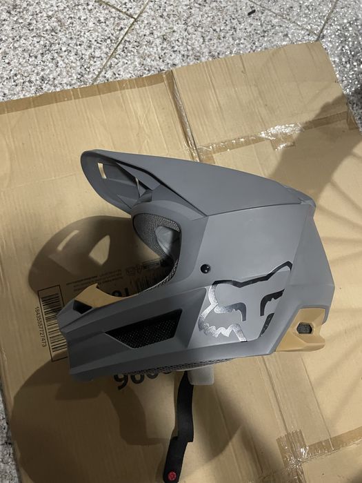 Capacete fox