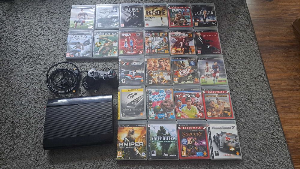 Konsola PS3 super Slim+ Pad + Gry ps3