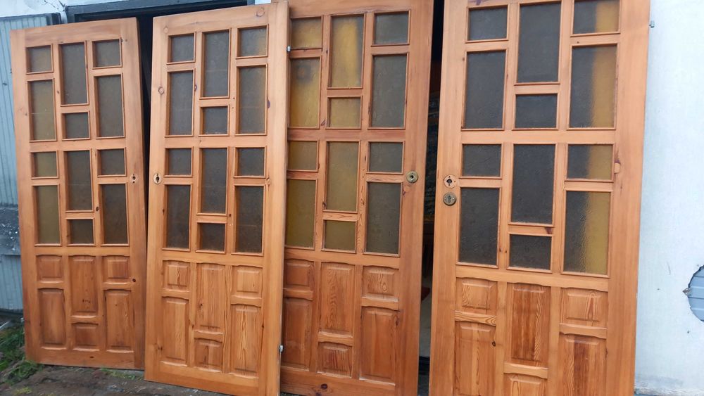 Drzwi wewnętrzne 70tki.80tki z futryną.